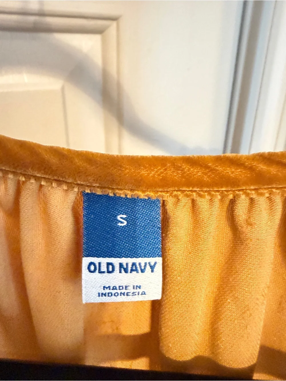 Old Navy Velvet Split-Neck Puff Sleeve Top - Mustard